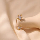Zircon Bloom Studs: Elegant Inlaid Flower Earrings - KE0897 / 18K