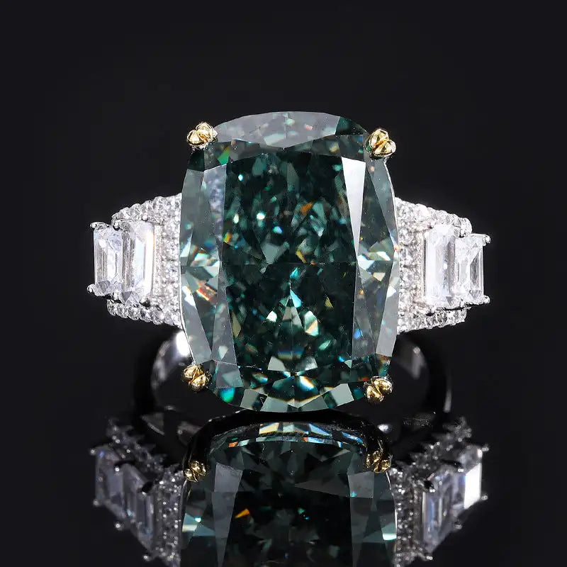Gorgeous Dark Green Gemstone Ring Chic Silver and Gold