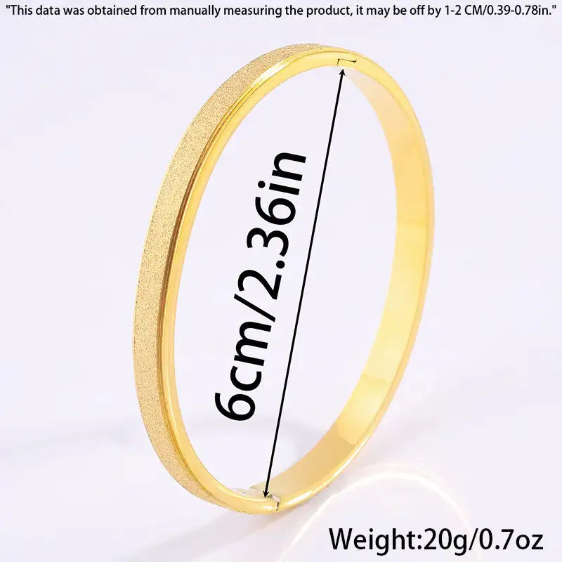 Gold / 18K
