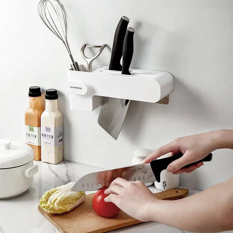 KnifeNest: Elegant Kitchen Knife Rack Solution