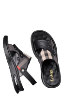 Men’s plaid casual sandals.