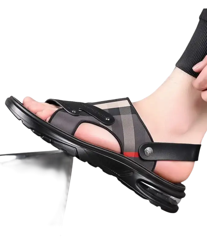 Men’s plaid sandal.