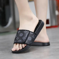 Summer Men Slippers Luxury Sport Slides Outdoor Street Clogs Quick Dry Beach Sandals Male Indoor Home Shoes Loafers