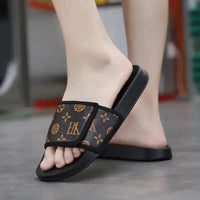 Summer Men Slippers Luxury Sport Slides Outdoor Street Clogs Quick Dry Beach Sandals Male Indoor Home Shoes Loafers