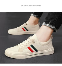 Breathable Men’s Shoes Summer Mesh Board Shoes Soft Soled Outdoor Casual Sports Shoes Trend Men Sneakers Slip-on Canvas
