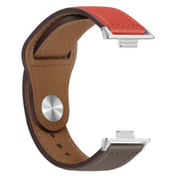 Leather watch band with metal connectors.