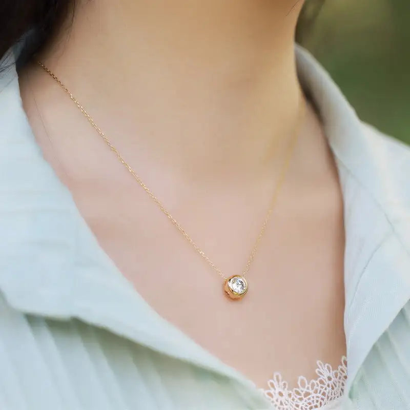 Sweet Diamond Gold Pendant Clavicle Chain