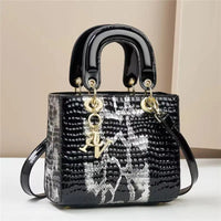 ChicCarry Women’s Shoulder Messenger Bag - Snakeskin Pattern Black