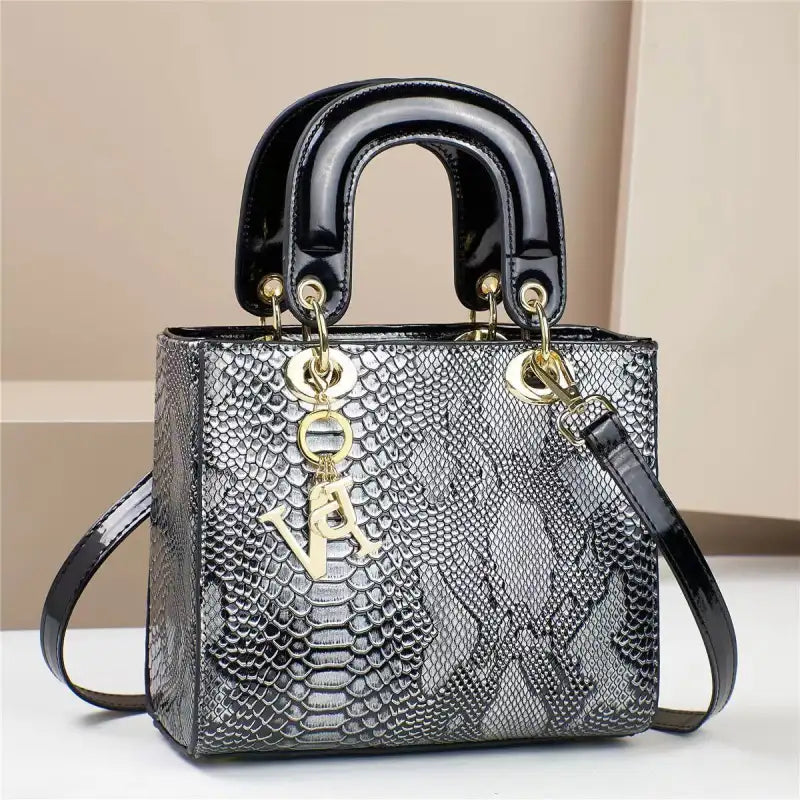 ChicCarry Women’s Shoulder Messenger Bag - Snakeskin Silver