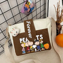 Peanuts character shoulder bag.