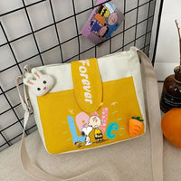 Snoopy and Charlie Brown themed shoulder bag.
