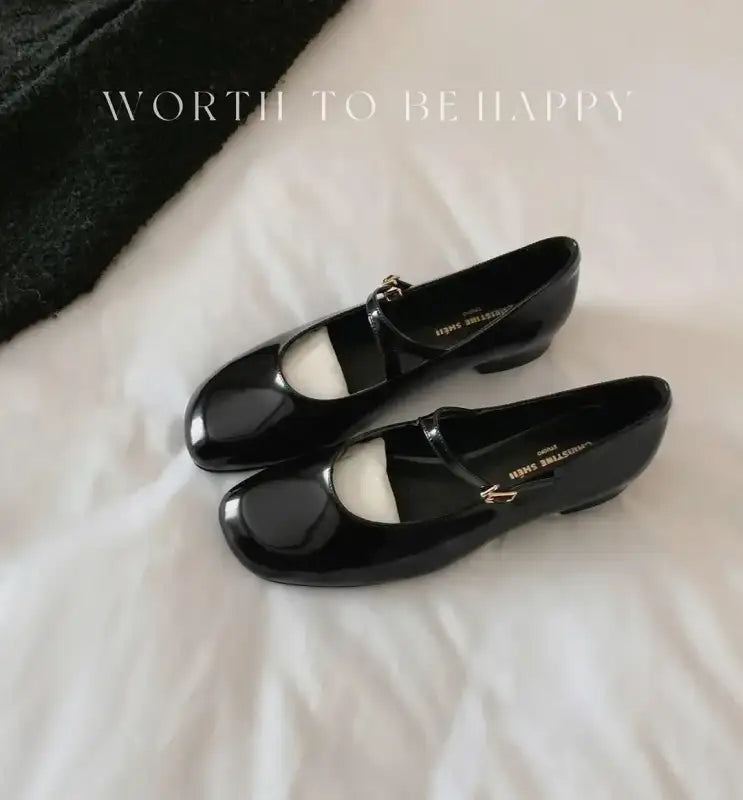 Black / 40