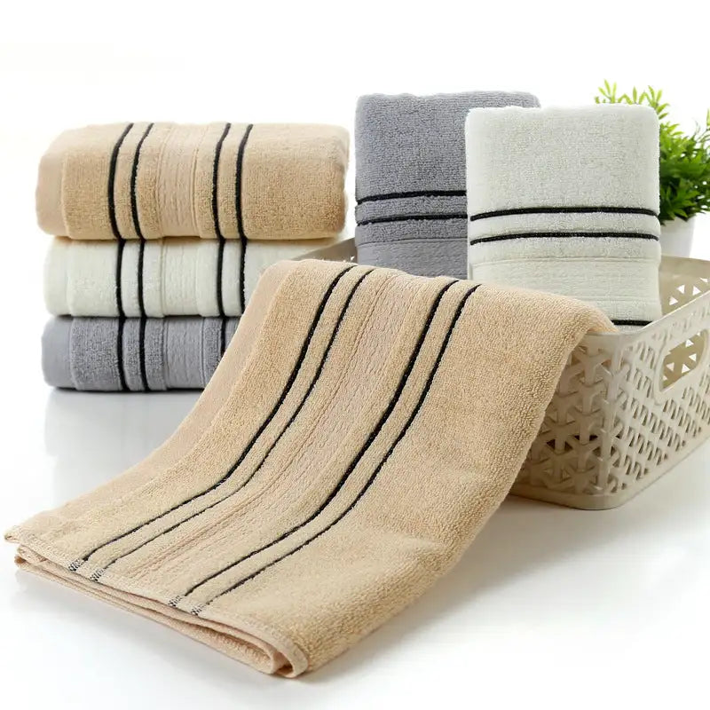 Cotton Luxe Bath Towel - Soft & Absorbent Comfort