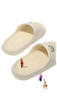 Comfortable, indented shoe bed slippers.