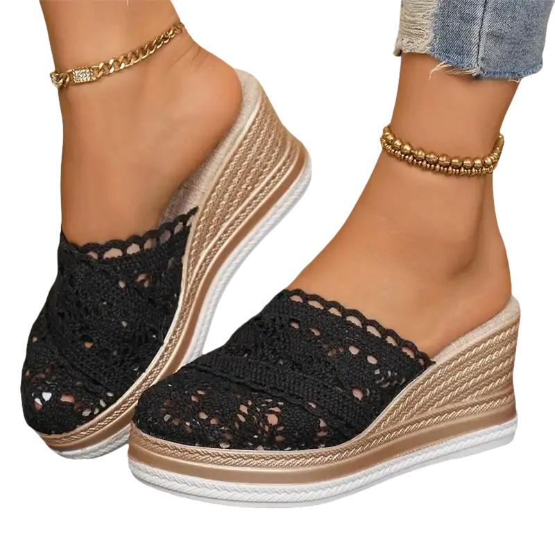 Black / 39
