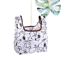 Snoopy-patterned reusable shopping bag.