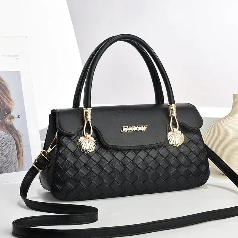 Black / Length 28 Width 9 Height 15cm