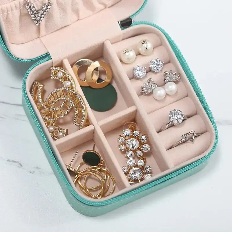 Portable Mini Jewelry Storage Box Travel Organizer Jewelry Case Leather Storage Earrings Necklace Ring Jewelry