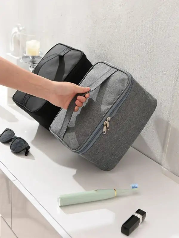 Men’s Portable Waterproof Toilet Bag for Travel Large Capacity Simple Design Makeup & Skincare Storage Bag for Business