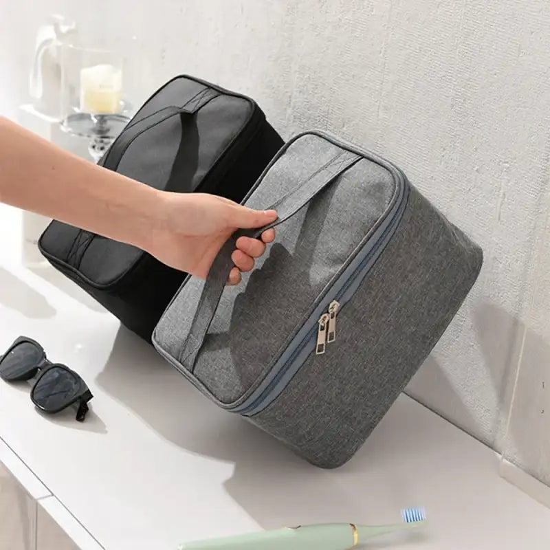 Men’s Portable Waterproof Toilet Bag for Travel Large Capacity Simple Design Makeup & Skincare Storage Bag for Business