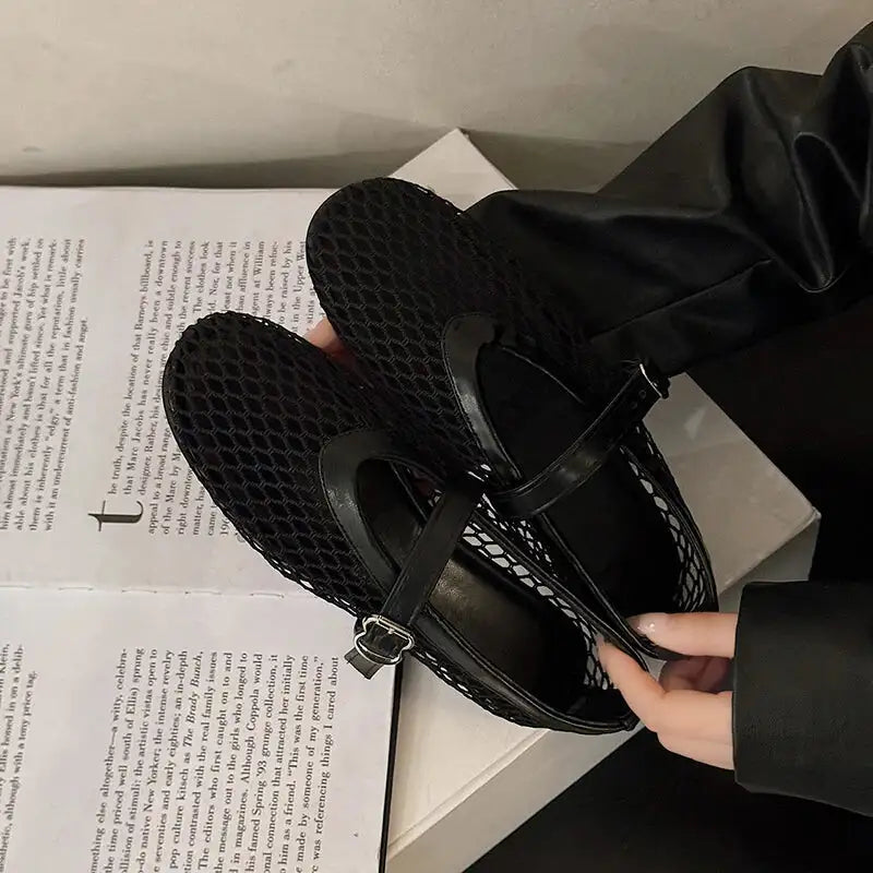black / 38