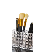 Crystal-patterned makeup brush holder for your trendy diamond chic bathroom decor