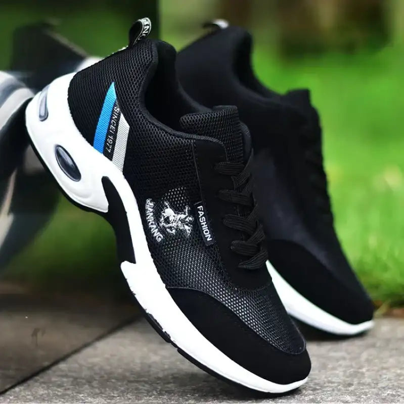Brand Men’s Sneakers Versatile Air Cushion Running Shoes Men Platform Leather Vulcanized Shoes Breathable Men Casual