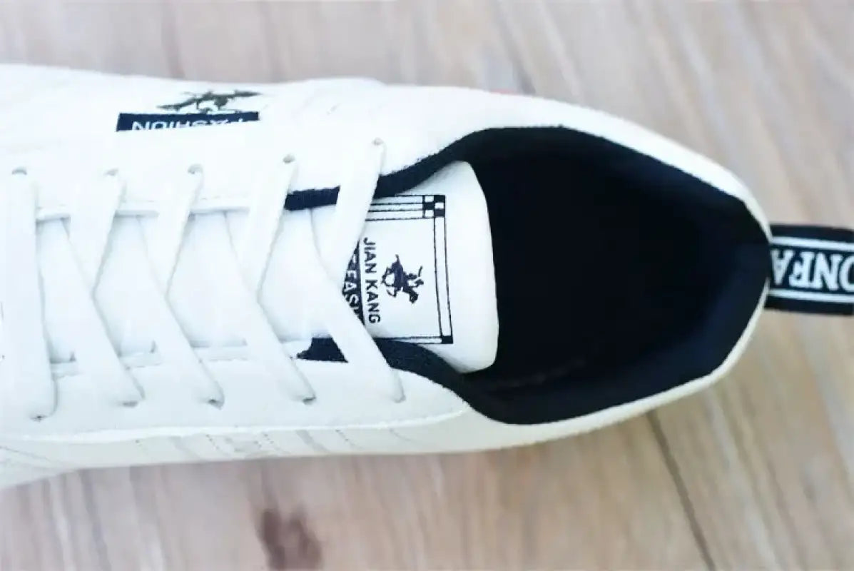 Brand Men’s Sneakers Versatile Air Cushion Running Shoes Men Platform Leather Vulcanized Shoes Breathable Men Casual