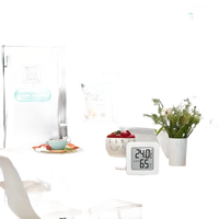 Trendy indoor environment humidity meter with digital thermometer display for comfort